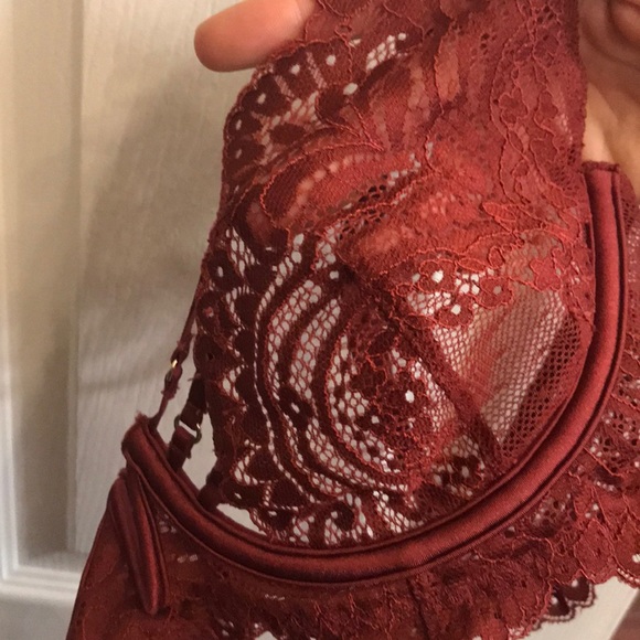 🌸 Sexy bra 2/20$ - Picture 2 of 5